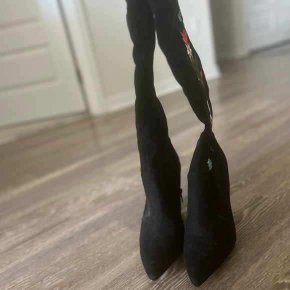 A nice Long boot - Picture 3 of 5